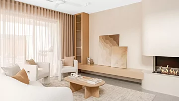 EcoSmart Fire’s Flex 32LC Fireplace creates a stylish focal point for Layà Villas Villa A with eco-friendly ethanol fuel.